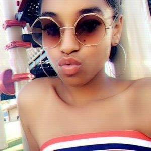 Meet your Posher, Taznejia